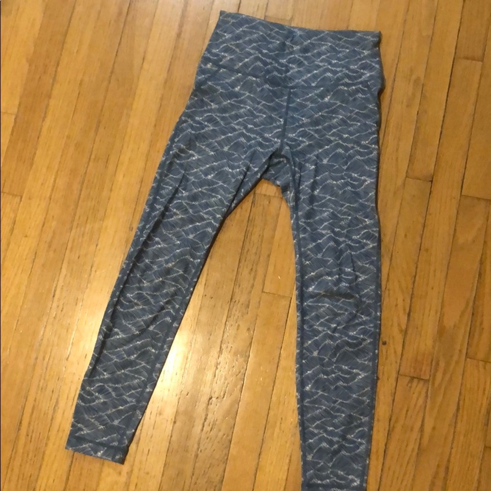 Vuori light blue wave leggings